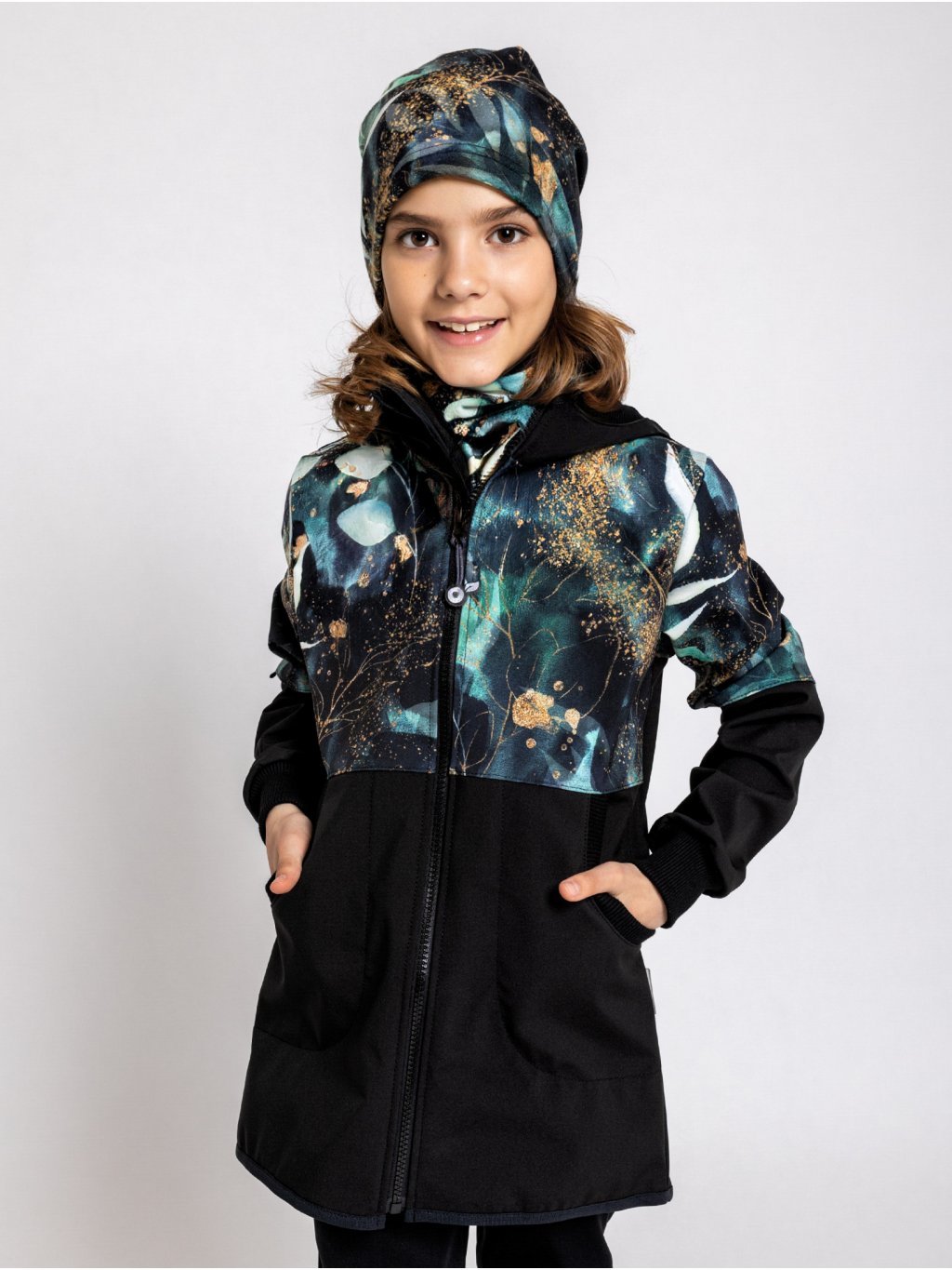 Dívčí softshellový kabát s fleecem černá/listy a větvičky